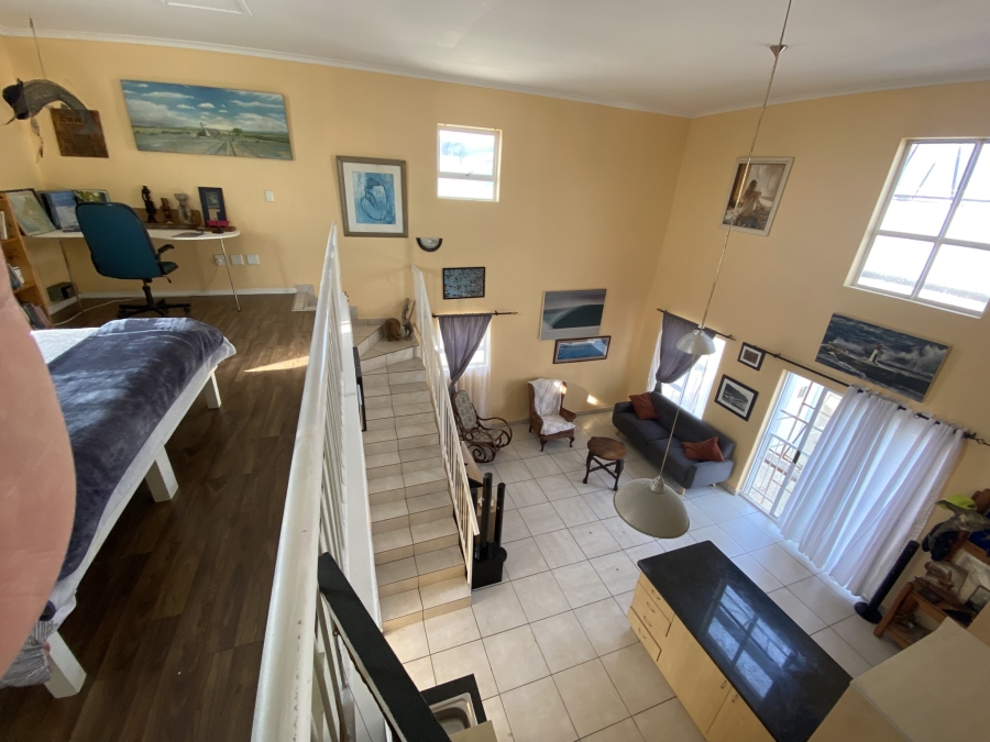 2 Bedroom Property for Sale in Muizenberg Western Cape
